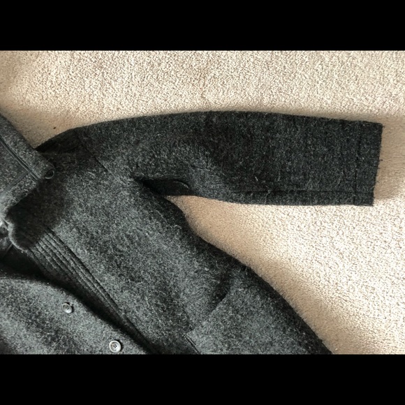 TNA Aritzia Wool Coat (NWOT) Made in Canada - Picture 4 of 7
